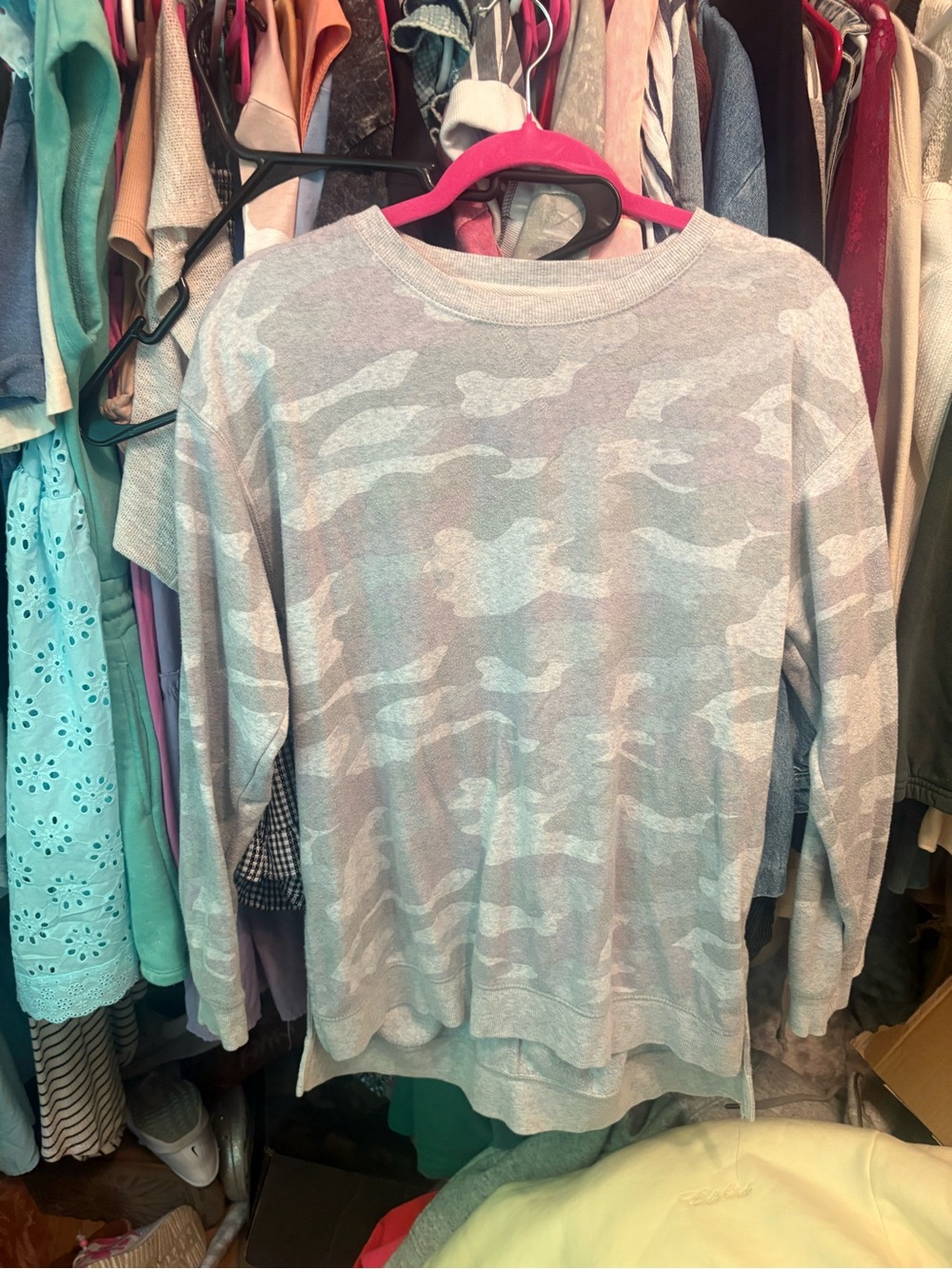 Maurices Light Gray and White Camouflage Long Sleeve Tee - Picture 1 of 2
